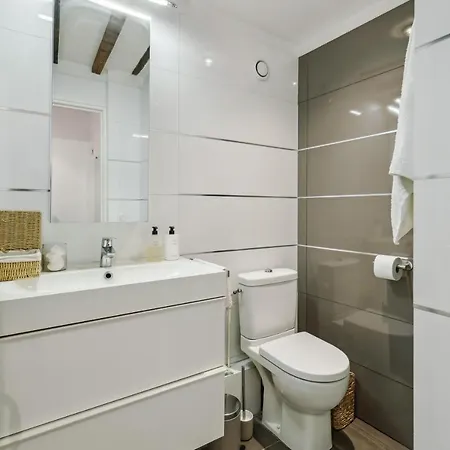 דירה Bright Studio Close To Eiffel Tower In The 7th *