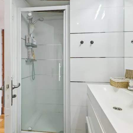 Bright Studio Close To Eiffel Tower In The 7th דירה *